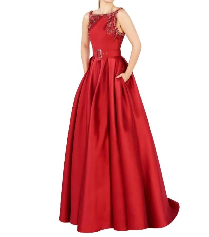 Ladies sleeveless dress bow neck -Sleeveless Ball Gown In Red