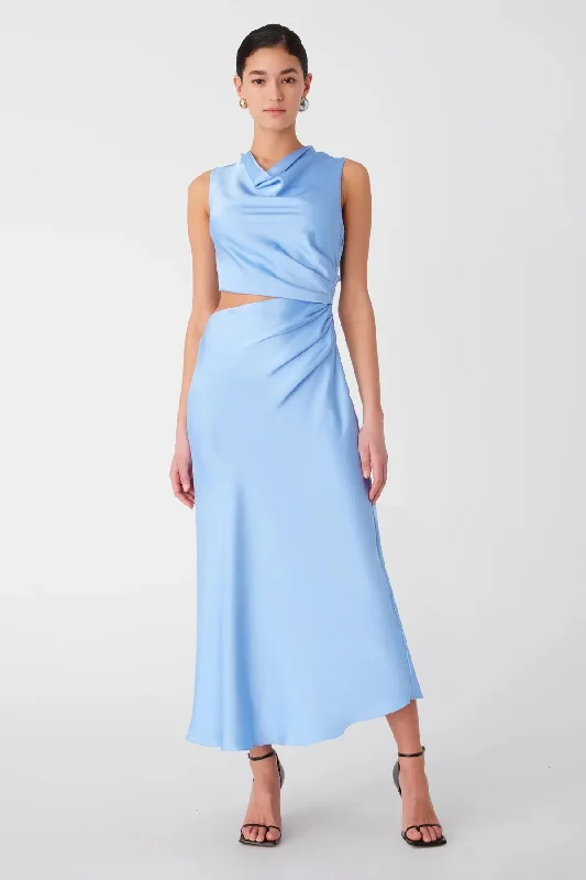 Ladies midi dress flowy -Misha Amadeus Midi Dress - Hydrangea Blue