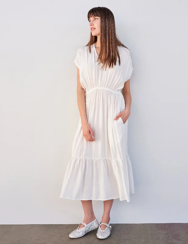 Ladies midi dress cozy -Sundry Midi Dress with Ruffle in Cream