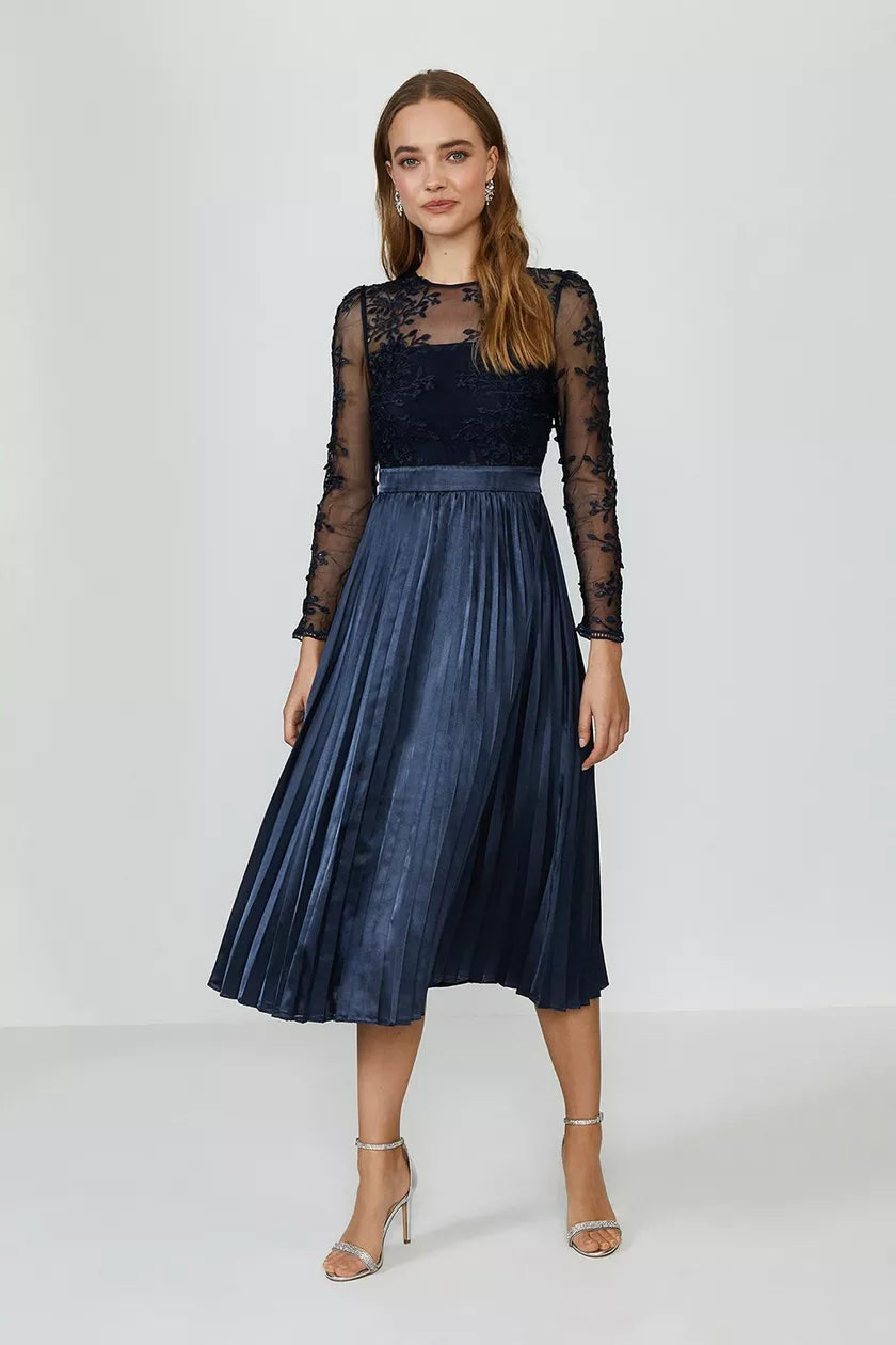 Ladies midi dress roomy -Lace Midi Dress Navy