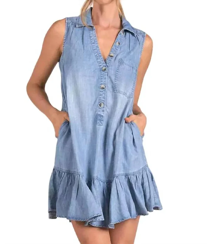 Ladies sleeveless dress straight -Sleeveless Dress In Light Blue Wash