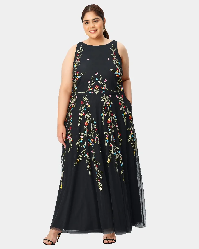 Women's maxi dress moon print -Floral embroidery tulle boatneck maxi dress | Black