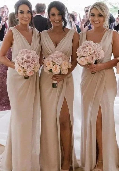 Ladies sleeveless dress comfortable -Sexy Sleeveless Sheath Deep V-neck Front Split Bridesmaid Dress With Ruching