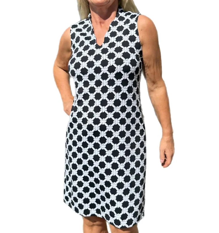 Ladies sleeveless dress fresh -Scallop Neckline Sleeveless Dress With Spf 50 Protection In Black/white