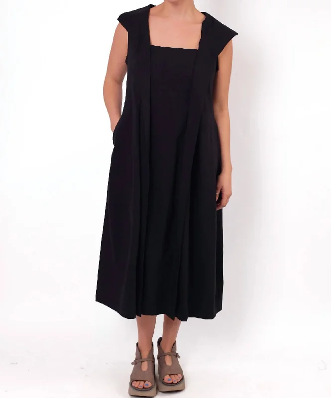 Ladies sleeveless dress fun -Sleeveless Dress In Black