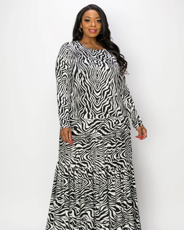 Women's maxi dress knitted -Lia Zebra Print Tiered Maxi Dress | Ivory/Black