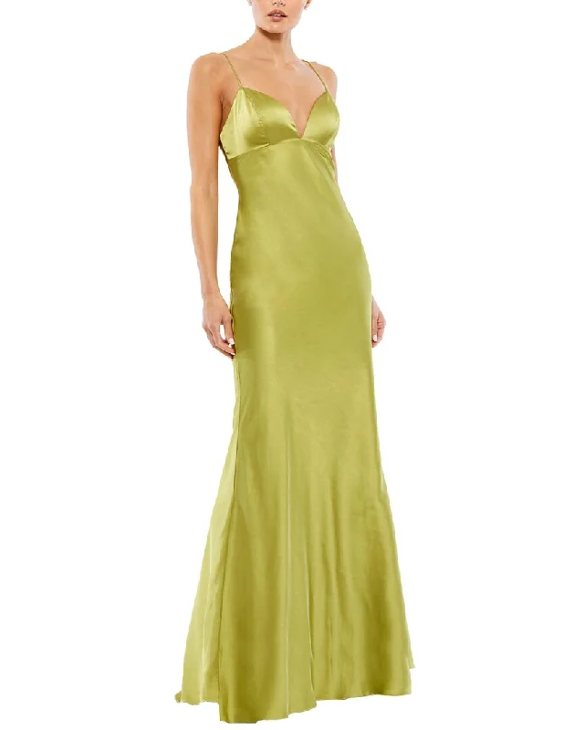 Ladies sleeveless dress sheath -Mac Duggal Sleeveless Gown